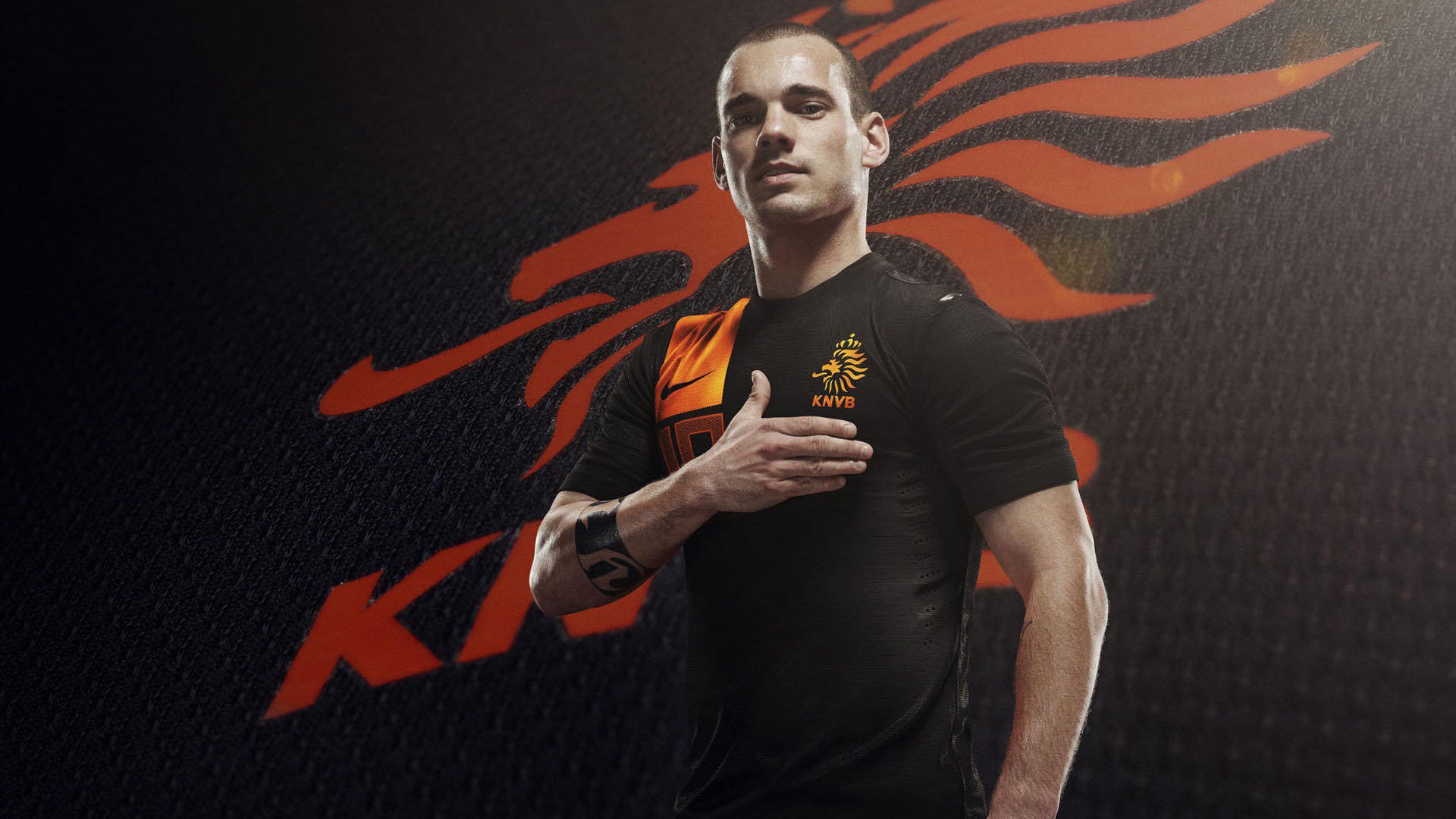 赛道与球场，当F1引擎的轰鸣遇见字母哥的传奇之夜