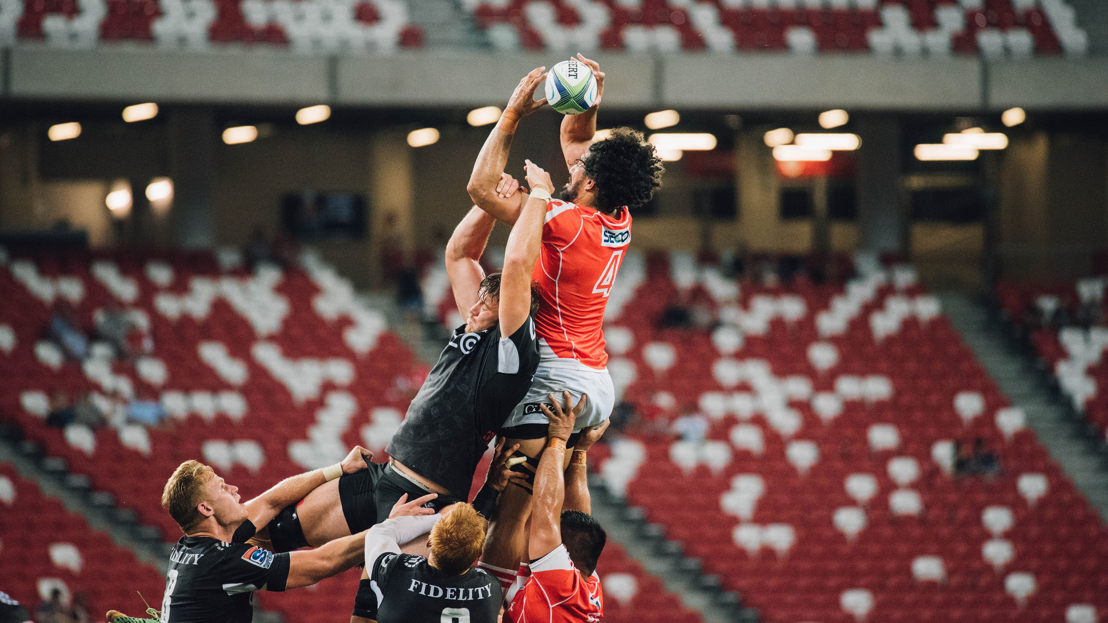 比利亚雷亚尔封锁皇马，莱万成为关键先生，一场战术与意志的胜利